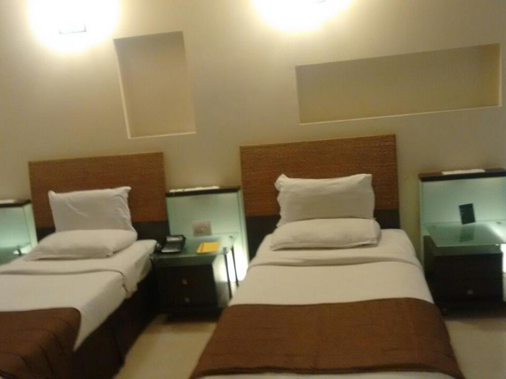 The Shiv Grand Hotel Gandhidham Luaran gambar